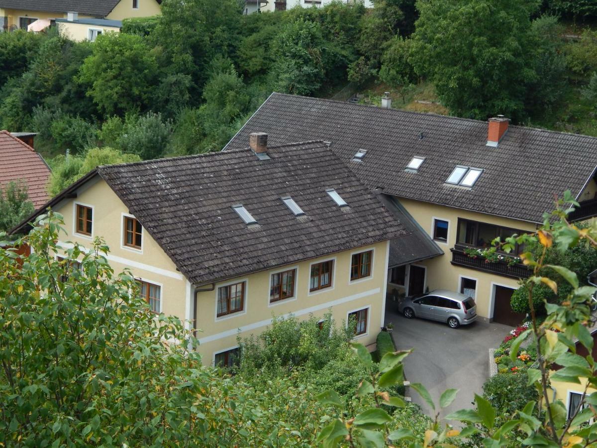 Apartamento Haus Lindenhofer Emmersdorf an der Donau Exterior foto